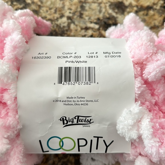 New Big Twist Loopity loops yarn - Picture 6 of 6